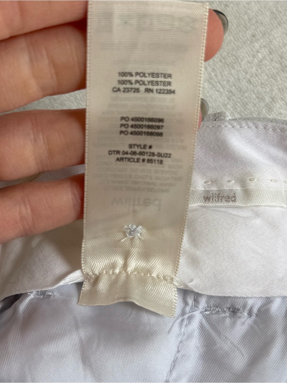 Wilfred Aritzia Pale Icy Blue White Effortless Pleated Shorts - Picture 11 of 11